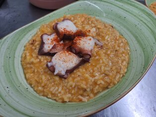 Arroz con pulpo y langostinos 